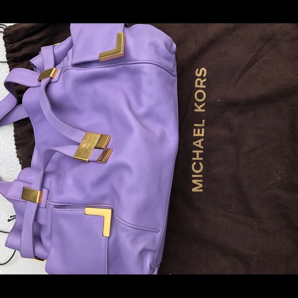 Michael Kors Beverly Drawstring Satchel Violet - Picture 8 of 9